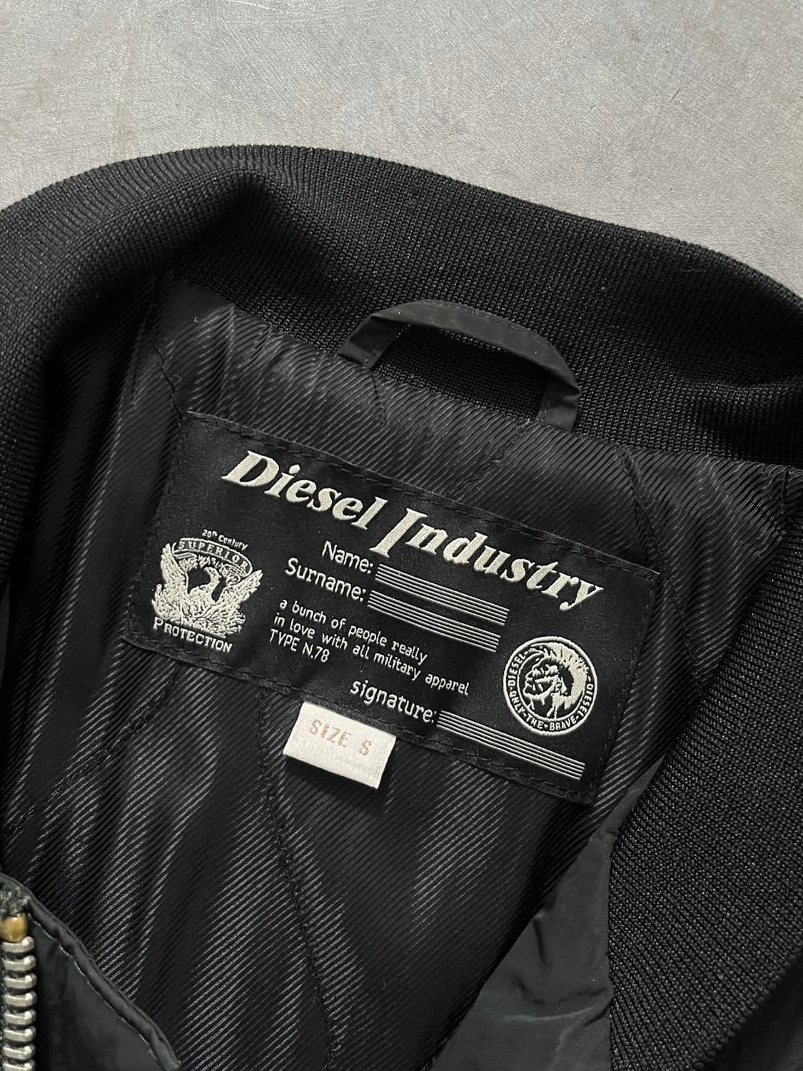 Diesel 디젤 블랙 인더스트리 MA-1  상품이미지5