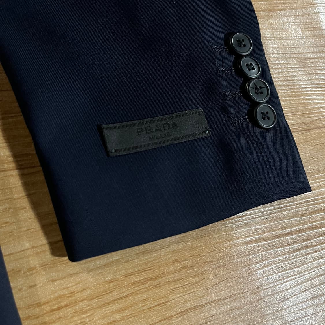 [97] (새상품) 프라다 자켓 상품이미지5