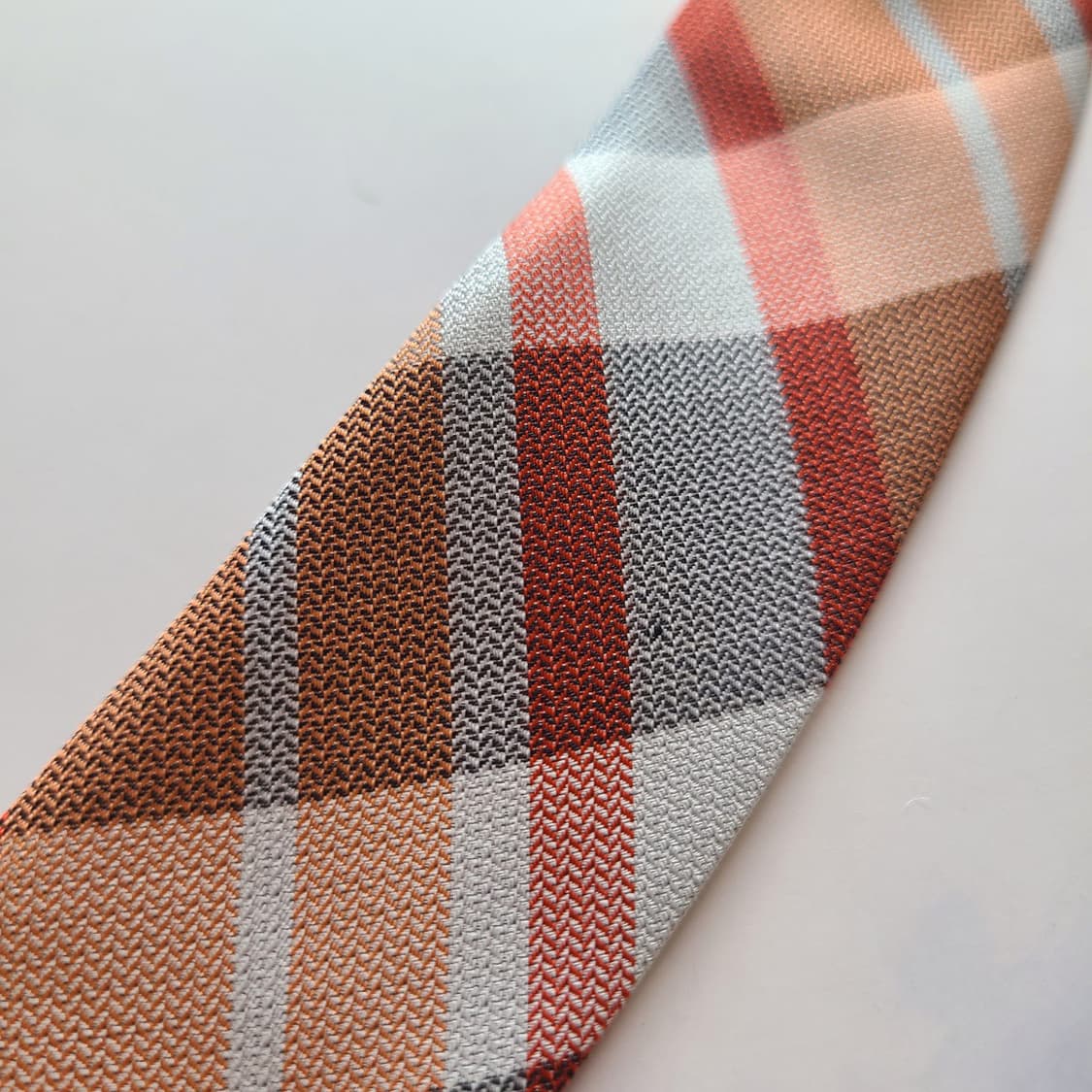 캘빈클라인 실크 오렌지 체크 패턴 넥타이 7.7cm A등급 E705 상품이미지10