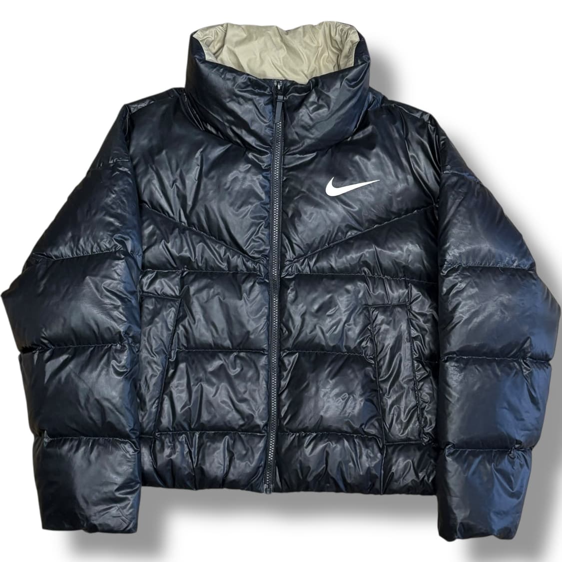 Nike 우먼스 스테이트먼트 다운 필 숏 패딩 상품이미지1