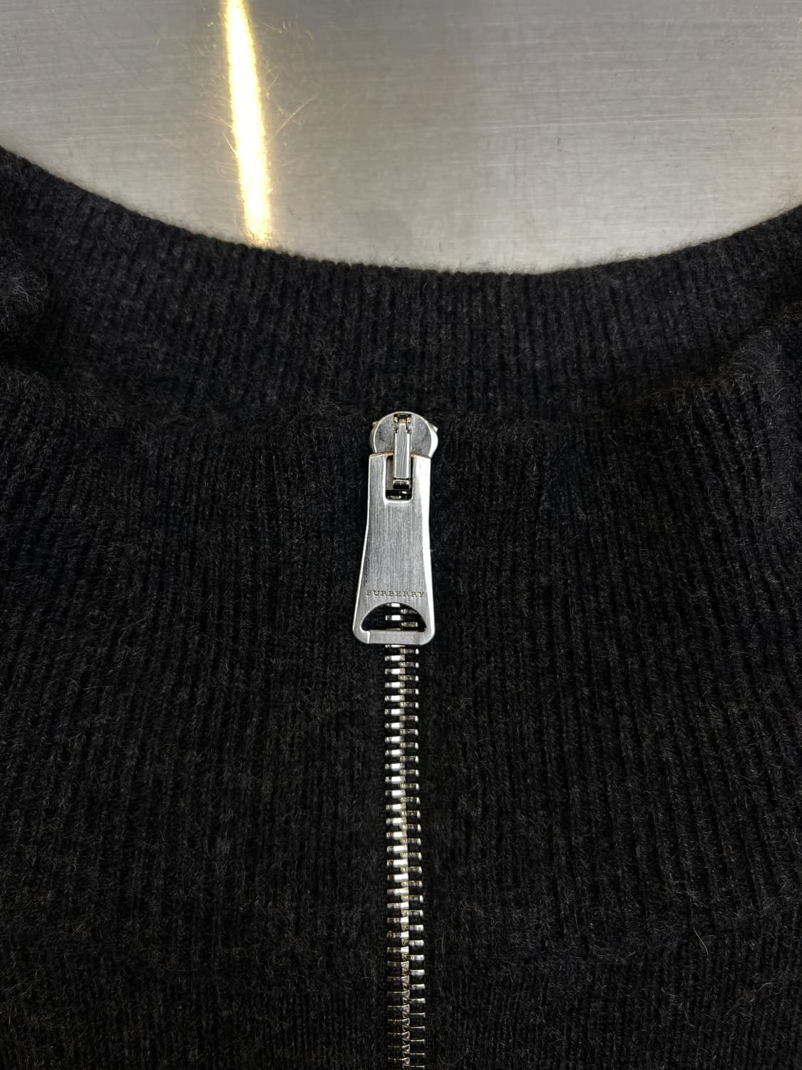 버버리 100%캐시미어 하프 집 스웨터 상품이미지7