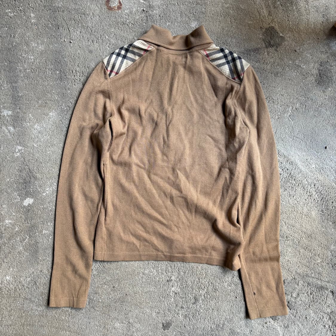 버버리 런던 브라운 노바 체크 울 카라 니트 상품이미지5