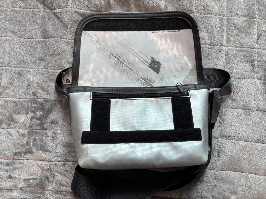 프라이탁 하와이파이브오 실버 블랙 상품이미지4