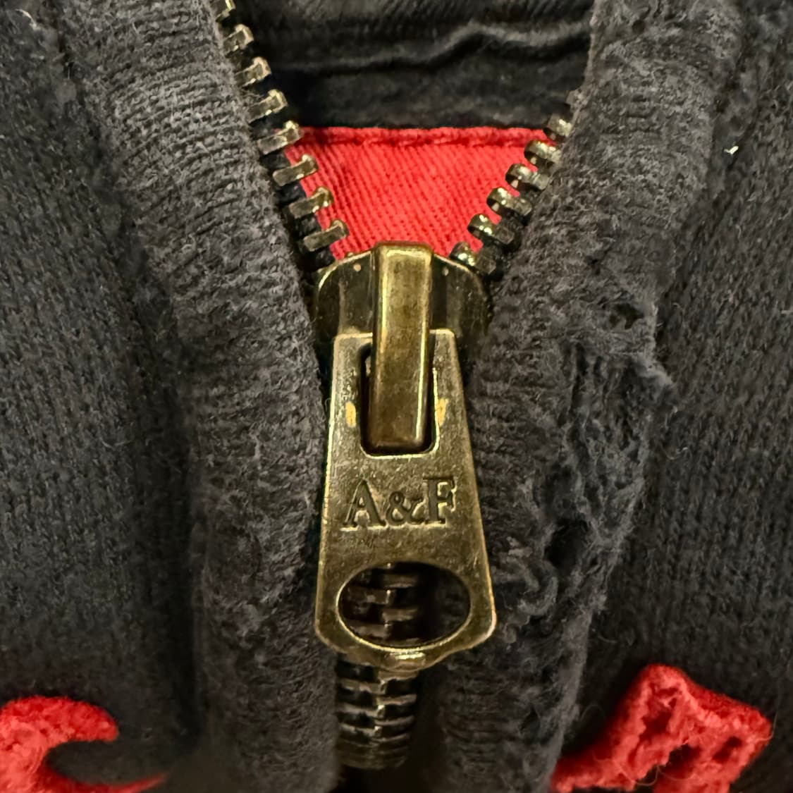 아베크롬비 네이비 레드 후드집업 상품이미지5