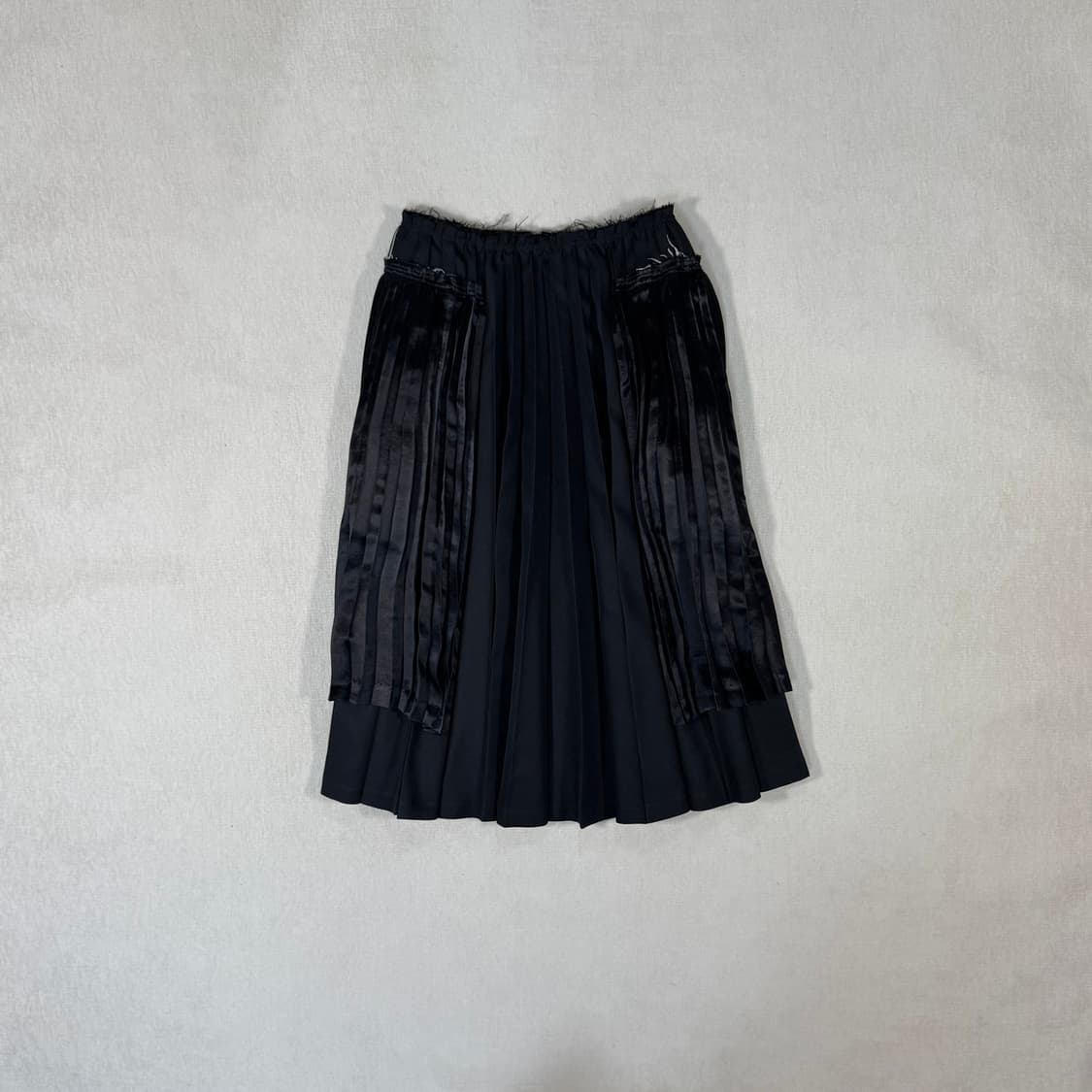 25FW Pleated Multi-Length Black Skirt 상품이미지1