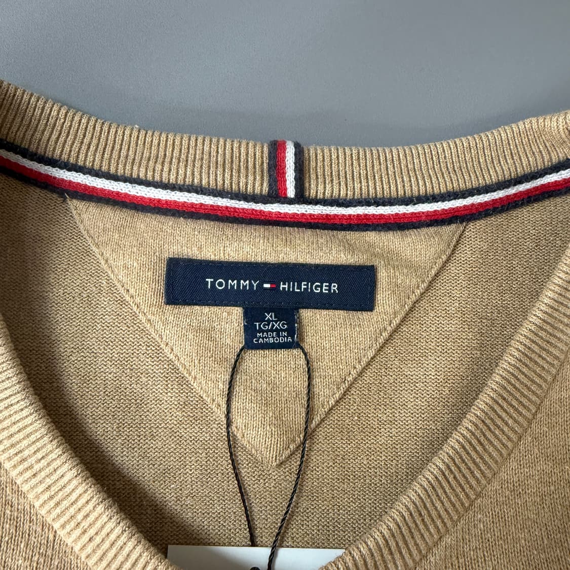 타미힐피거 베이지 H로고 포인트 니트 XL 28 상품이미지4