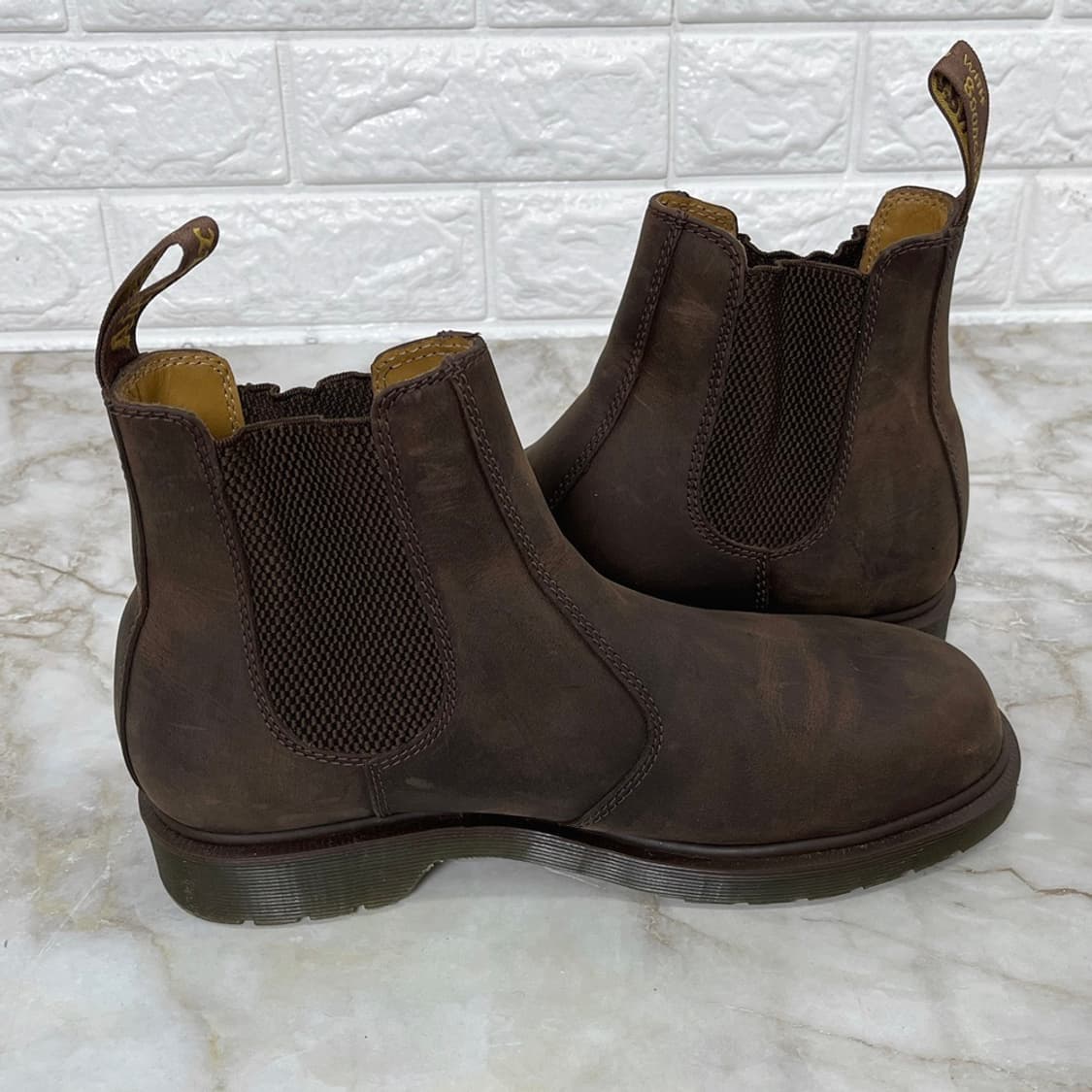 Dr. Martens 2976 첼시부츠 크레이지호스 브라운 UK9 상품이미지4