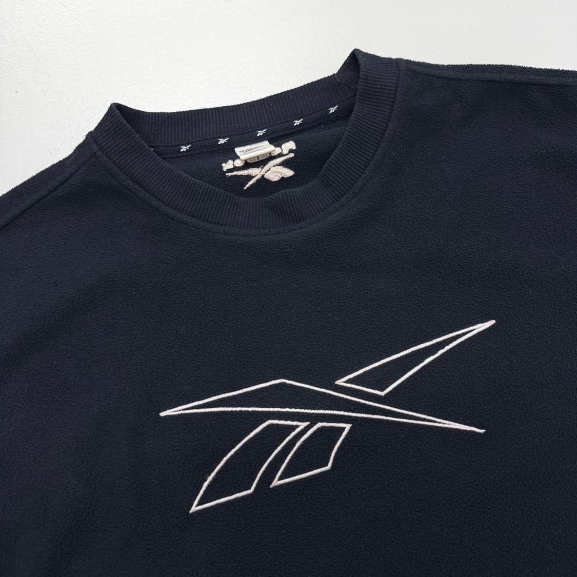 리복 빅로고 올드스쿨 플리스 맨투맨 상품이미지3