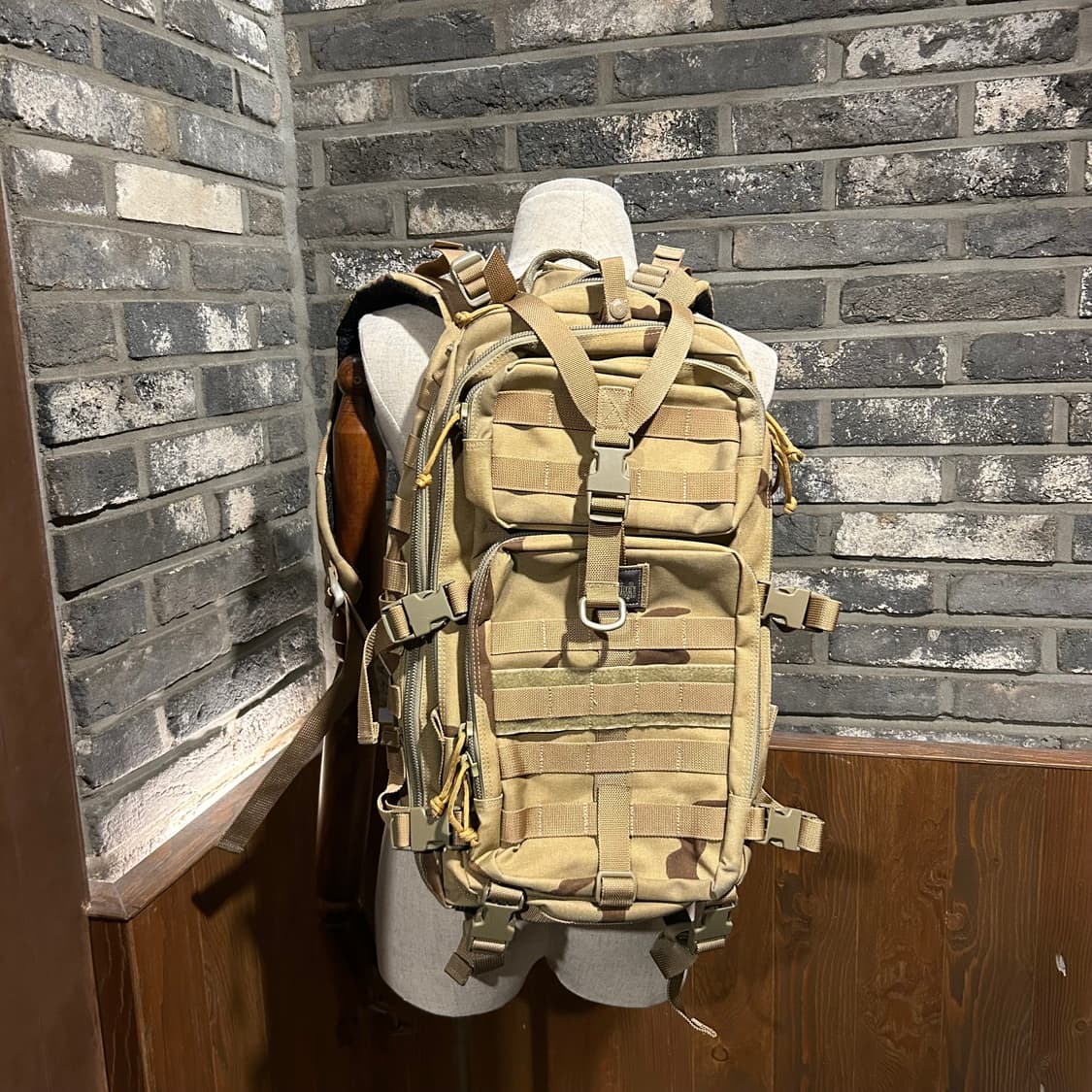 맥포스 슈퍼팔콘 데저트카모 텍티컬 밀리터리 백팩 상품이미지9