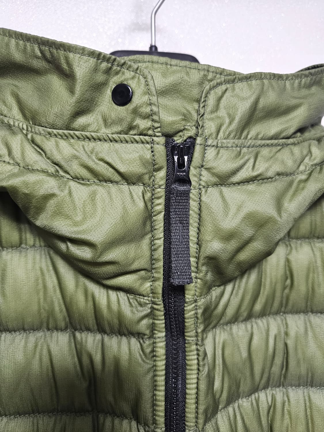 스톤아일랜드 바이오 립스탁 나일론 후드 경량 패딩 상품이미지3