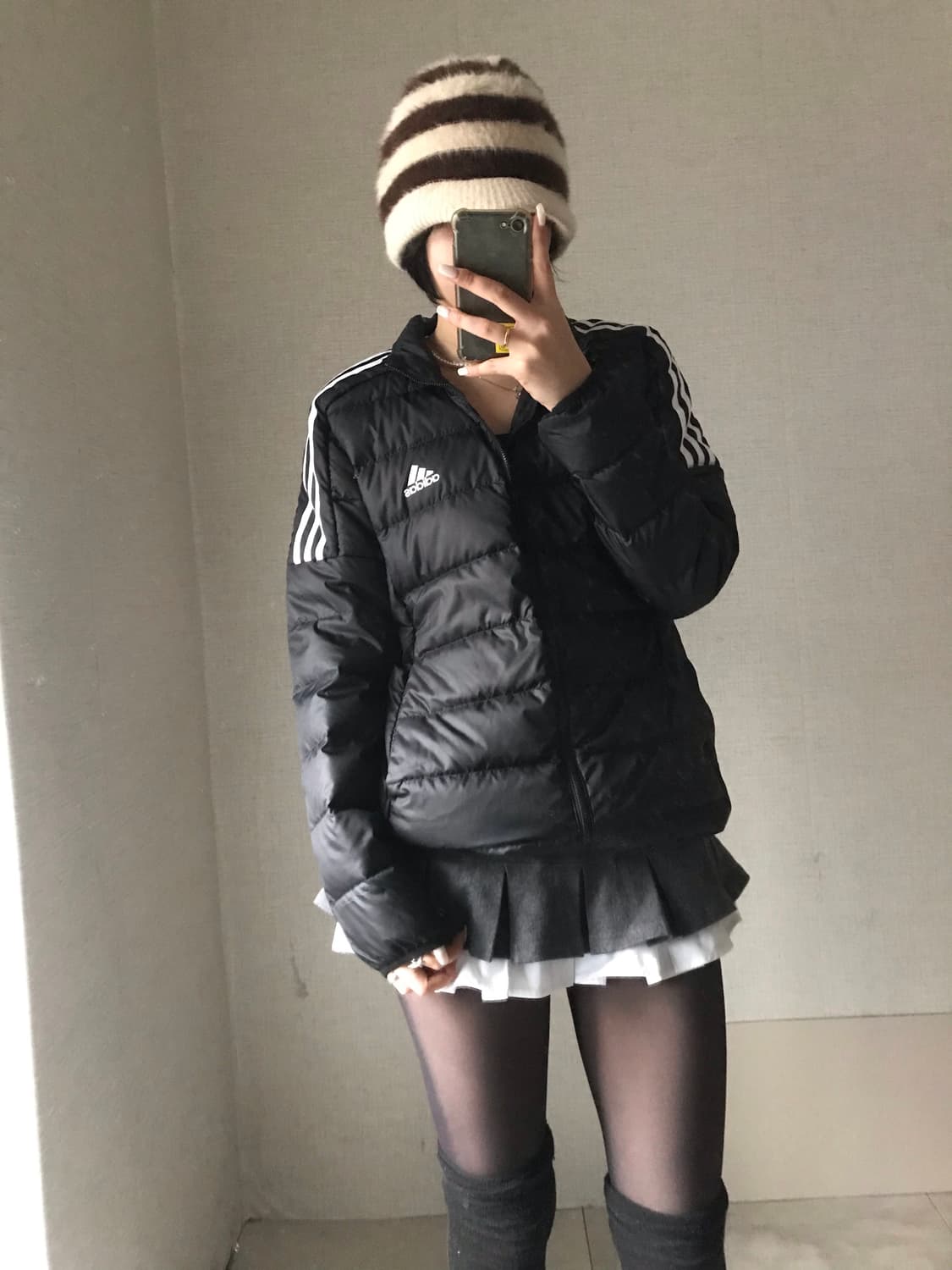 아디다스 검흰 패딩 상품이미지3