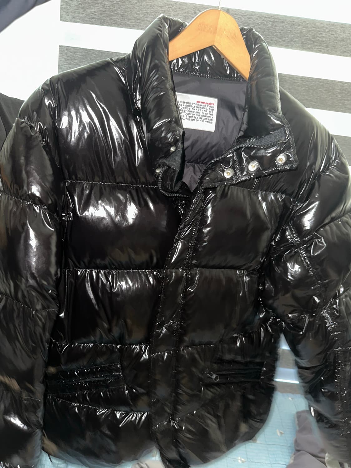 BIRTHDAYSUIT 유광 패딩 완전 새상품 L 상품이미지2