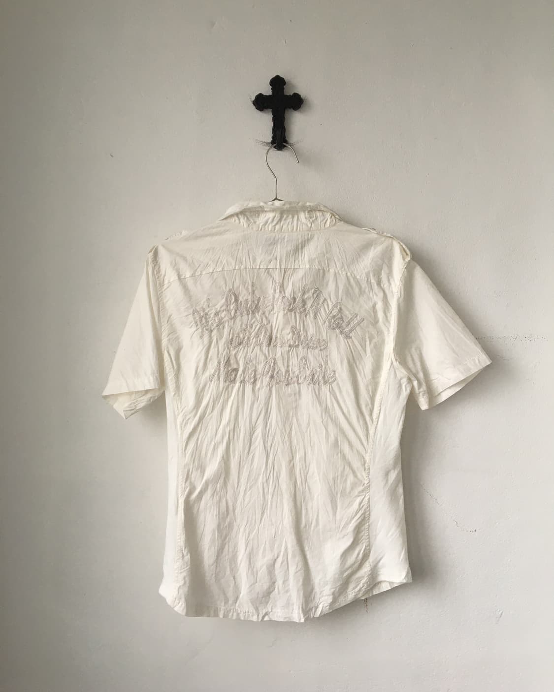 Back needle work point shirt 상품이미지1