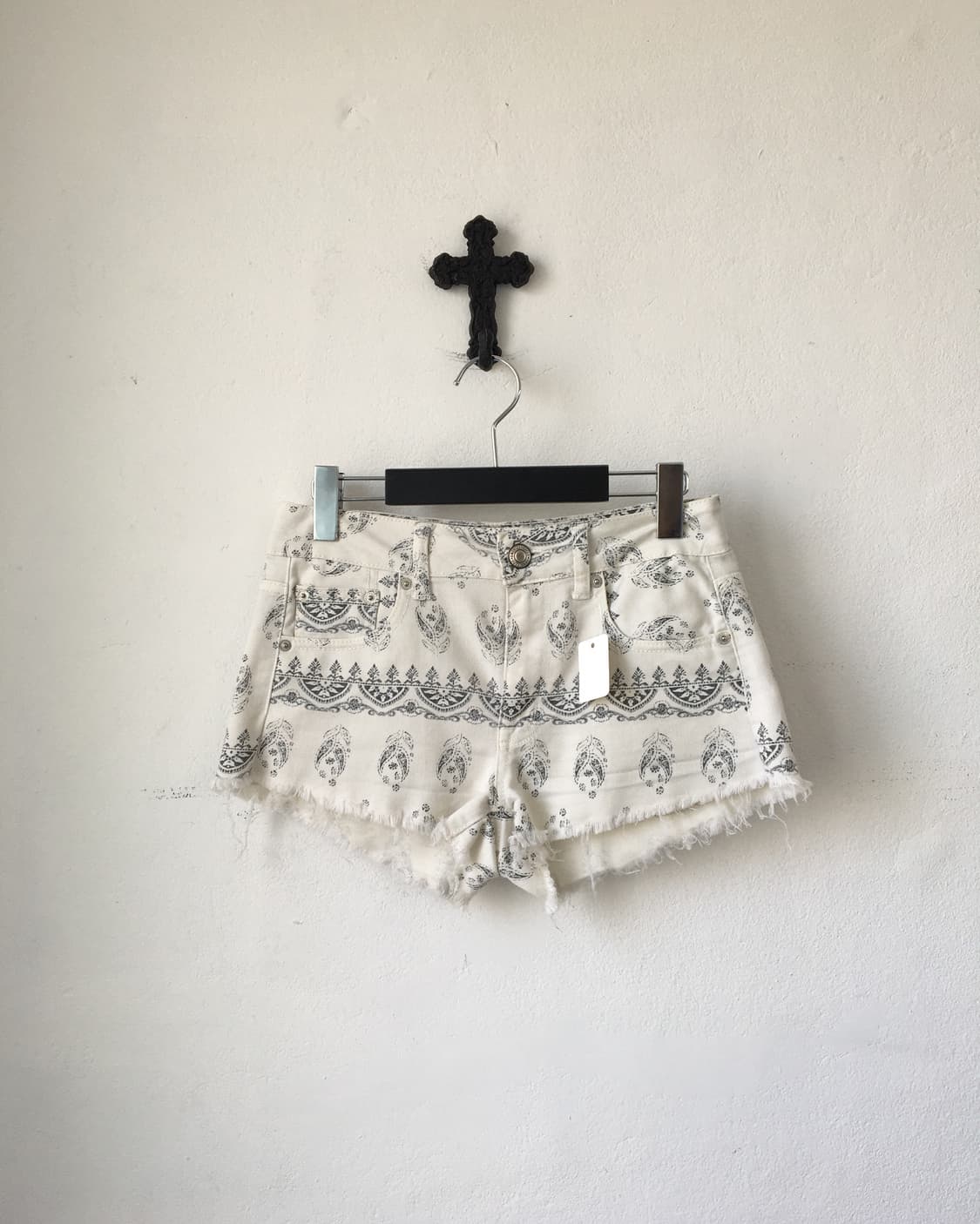 american eagle Ornament pattern short 상품이미지1
