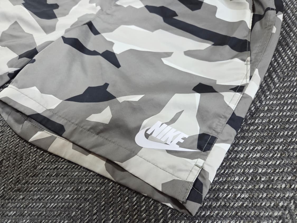 나이키 Nike 그레이 카모 우븐 쇼츠 상품이미지3