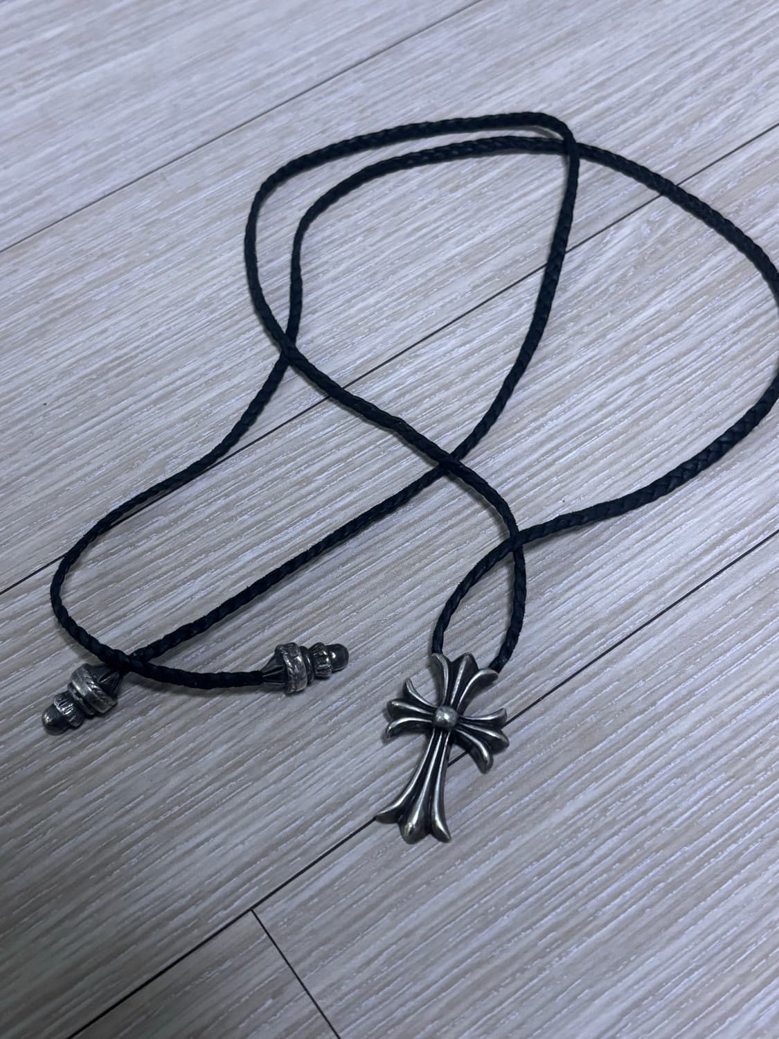 크롬하츠 참 레더 크로스 목걸이 상품이미지3