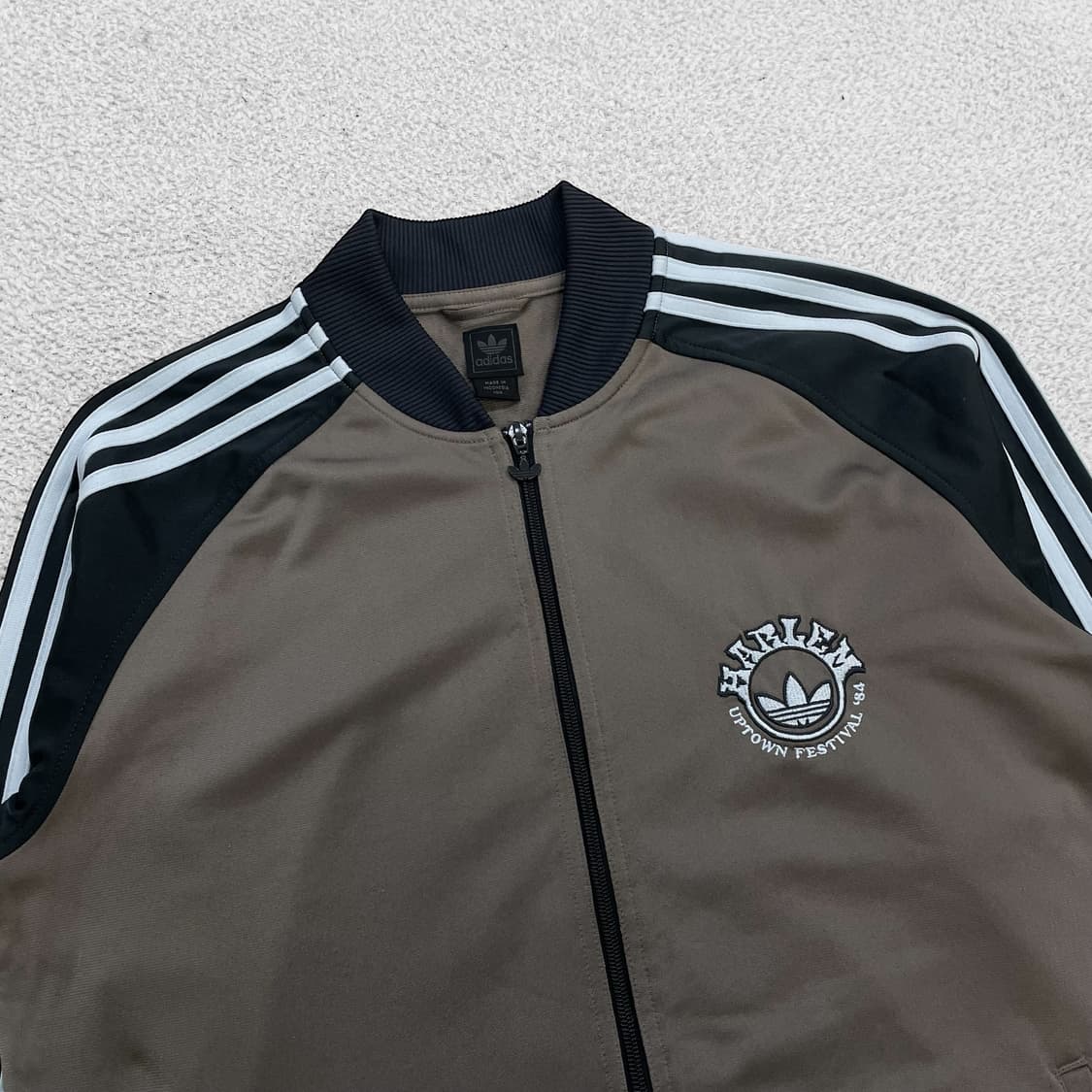 아디다스 업타운 페스티벌 트랙탑 져지 모카 브라운 상품이미지3