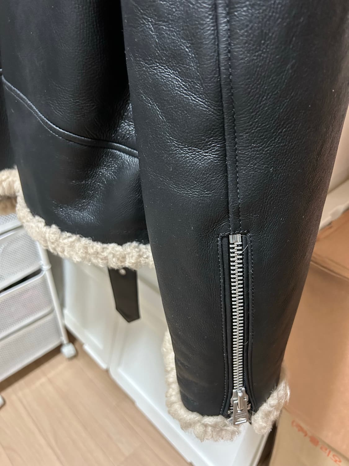 All saints mustang lamb skin 상품이미지3