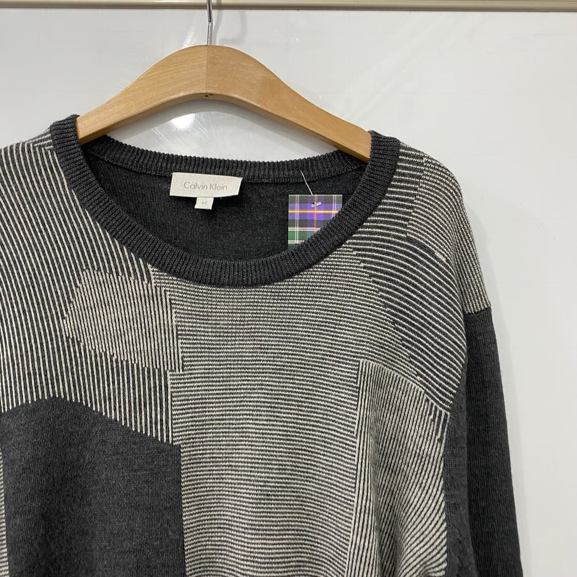 켈빈클라인 패턴 니트(M) 상품이미지3