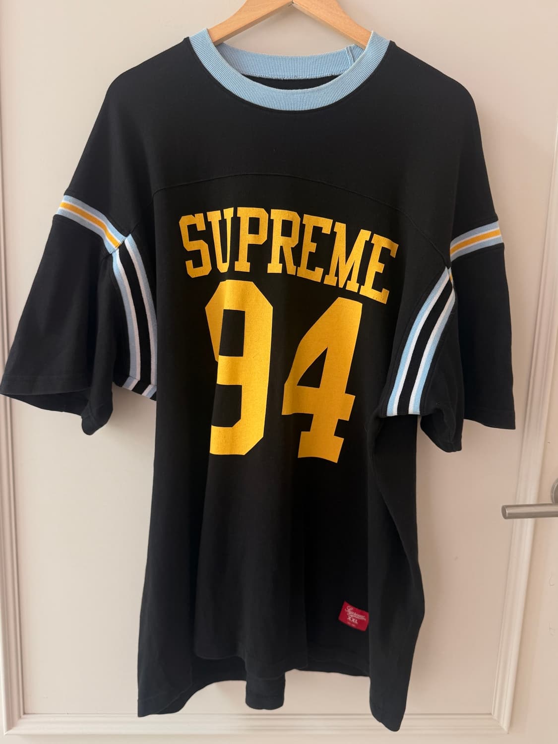 슈프림(SUPREME) 스플릿 숏슬리브 풋볼 탑 블랙 - 25SS 상품이미지1