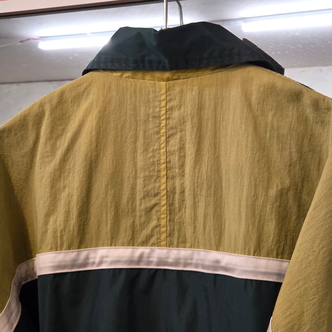 나이키 빅스우시 그린 오버핏 바람막이 상품이미지3