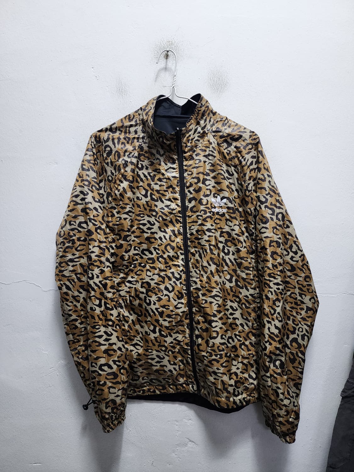 (리버시블) 아디다스 레오파드 호피무늬 양면 바람막이  상품이미지2