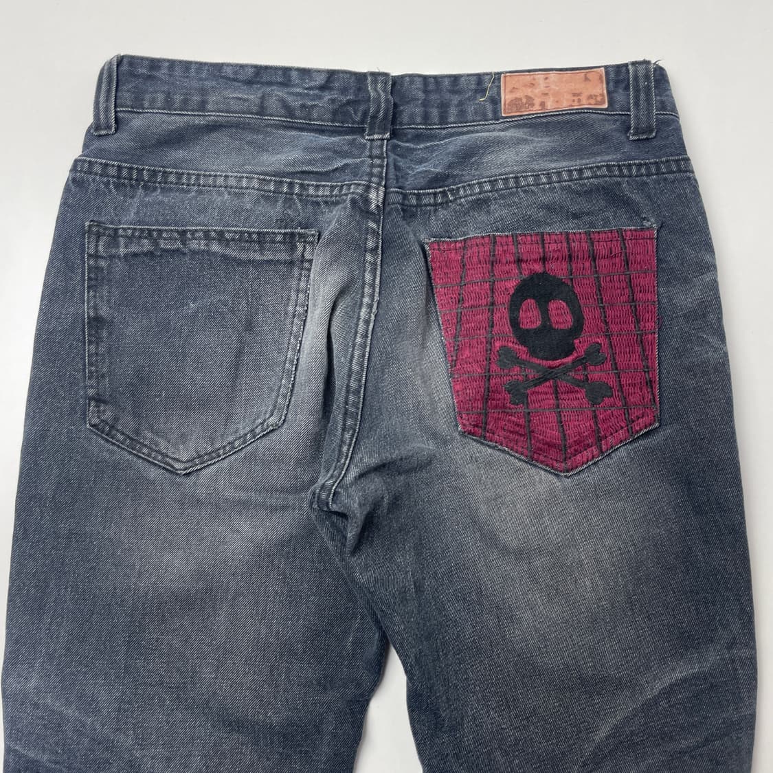 [택포] DKNO.9 HOMME 자수워싱 데님팬츠 상품이미지4