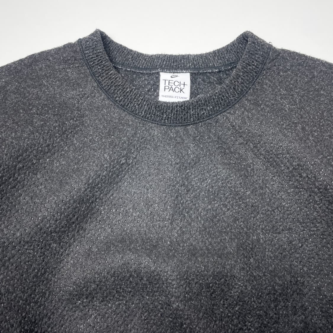 나이키 TECH PACK 블랙 맨투맨 티셔츠 S 상품이미지4