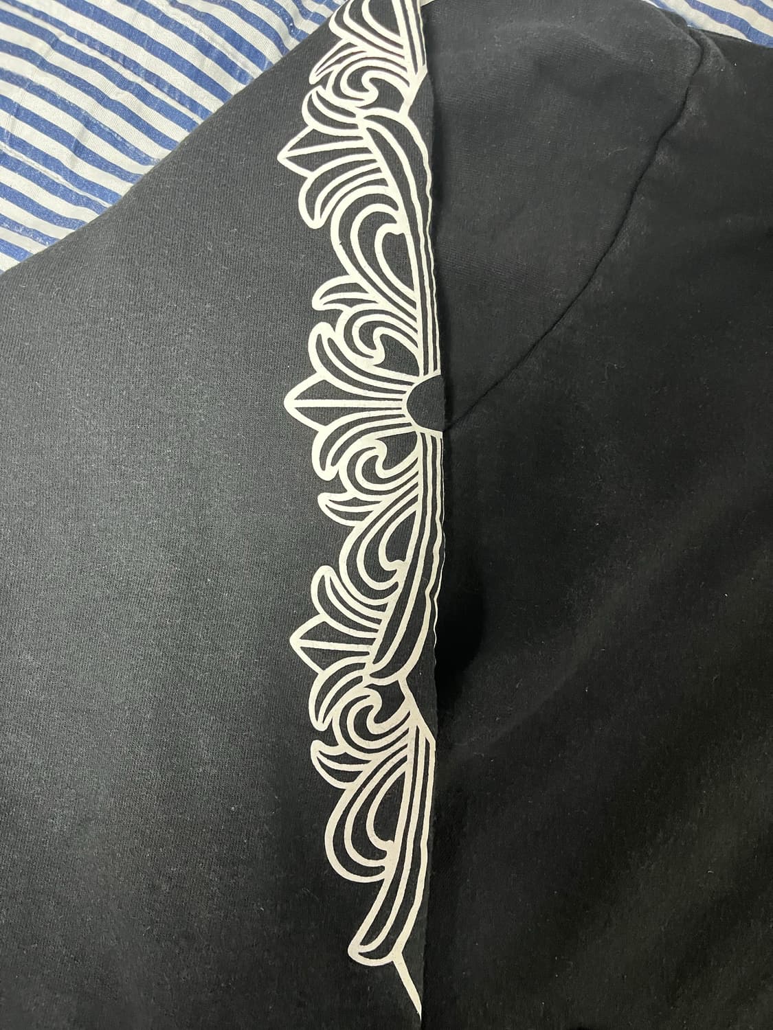 [M]크롬하츠 홀스슈 플로랄 후드 블랙 판매 상품이미지5