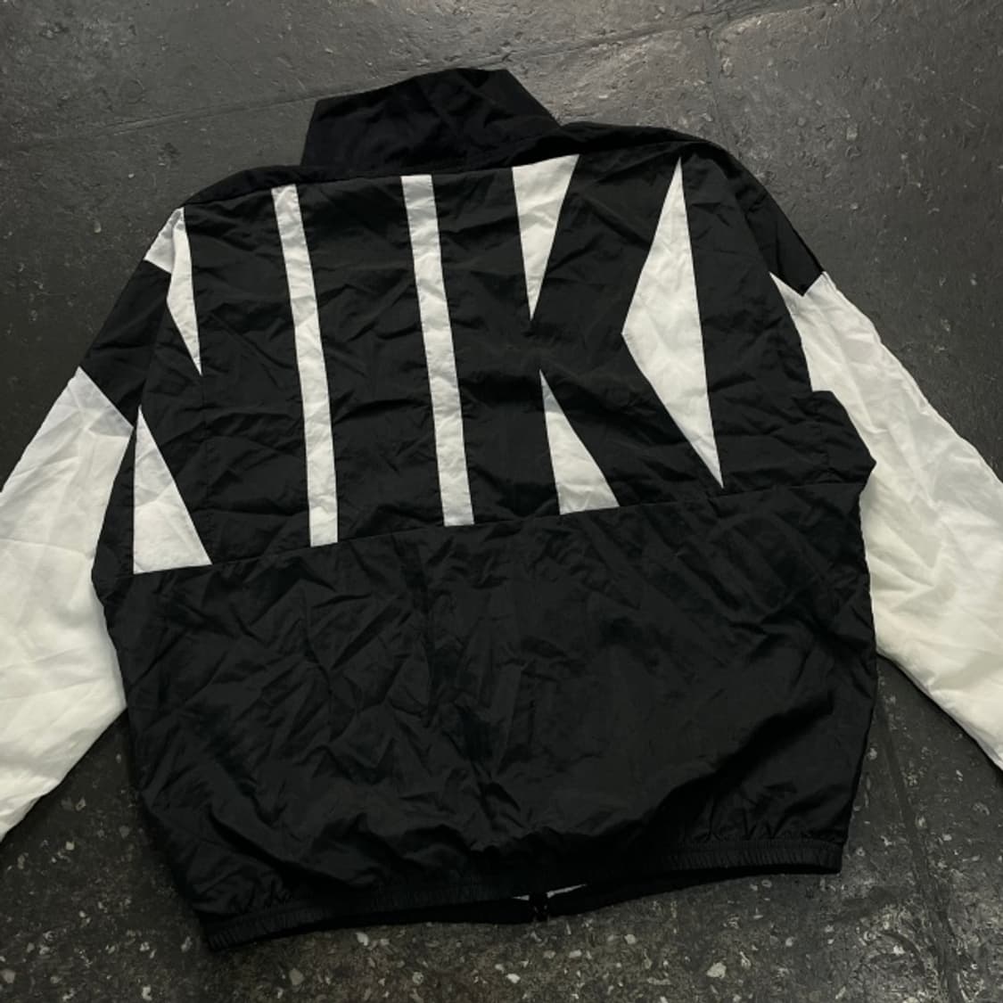 100 나이키 스타팅 파이브 바람막이 상품이미지5