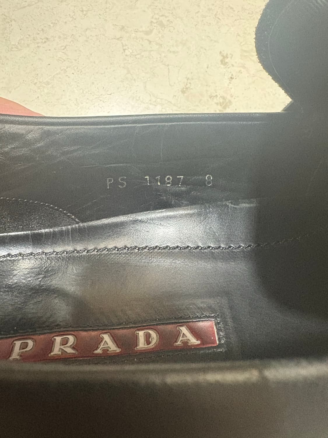 프라다 스포츠 버클 로퍼 상품이미지2