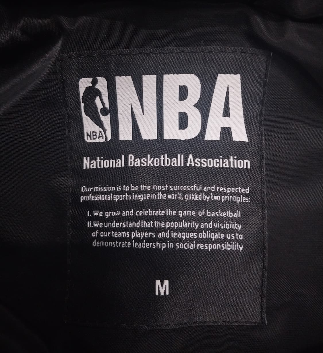 NBA 토론토 랩터스 자켓 M (크게나옴) (후드내장됨) 상품이미지4