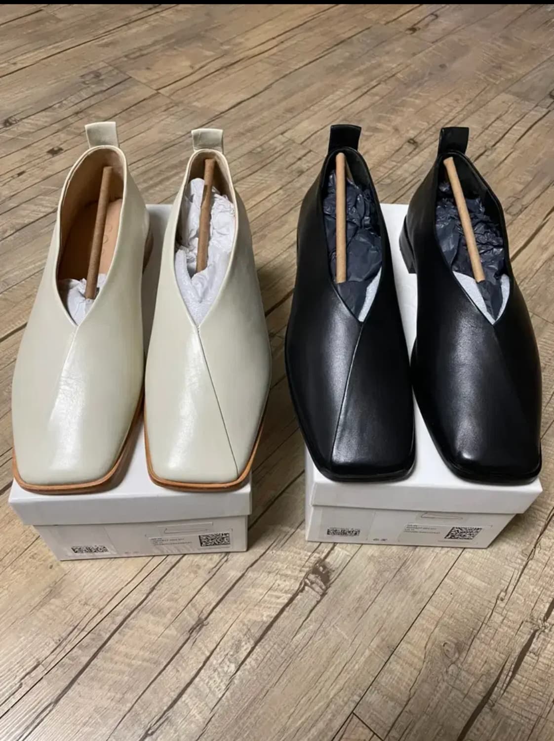 COS 스퀘어토 크로스오버 레더 발레 플랫-크림 상품이미지3