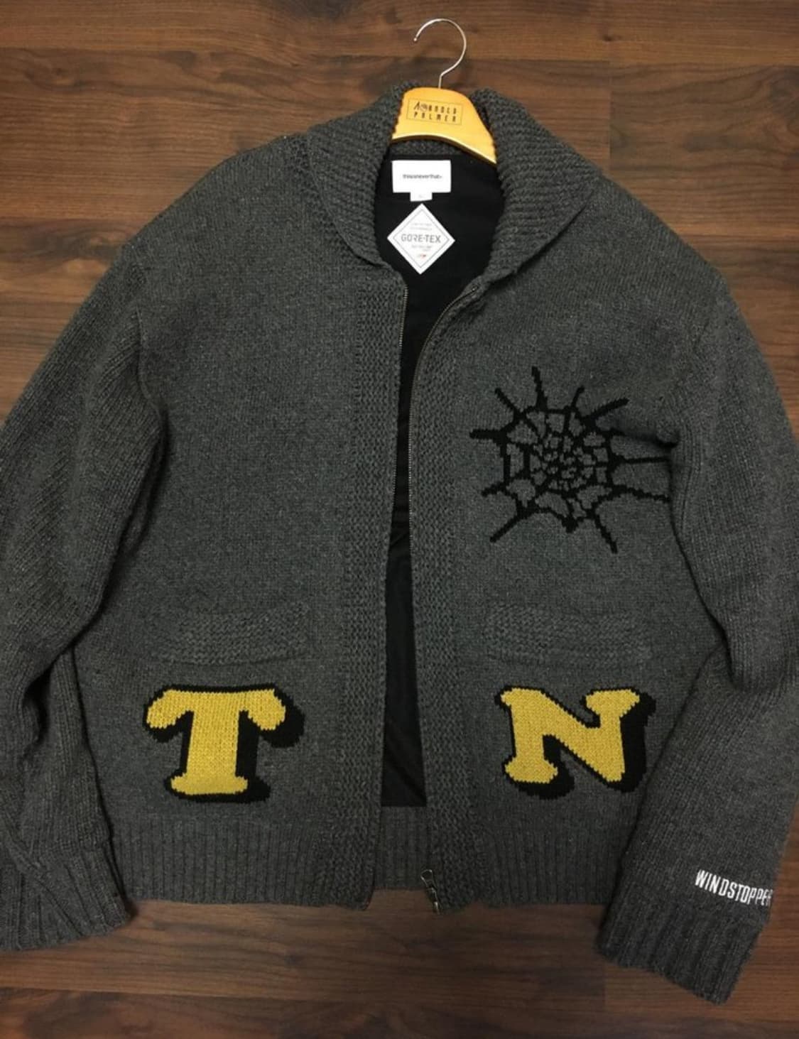 디스이즈네버댓 코위찬 고어텍스 자켓 L 상품이미지1