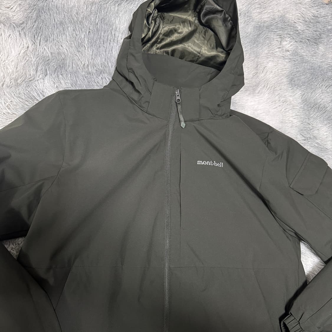 몽벨 카키 바람막이 105 사이즈  상품이미지4