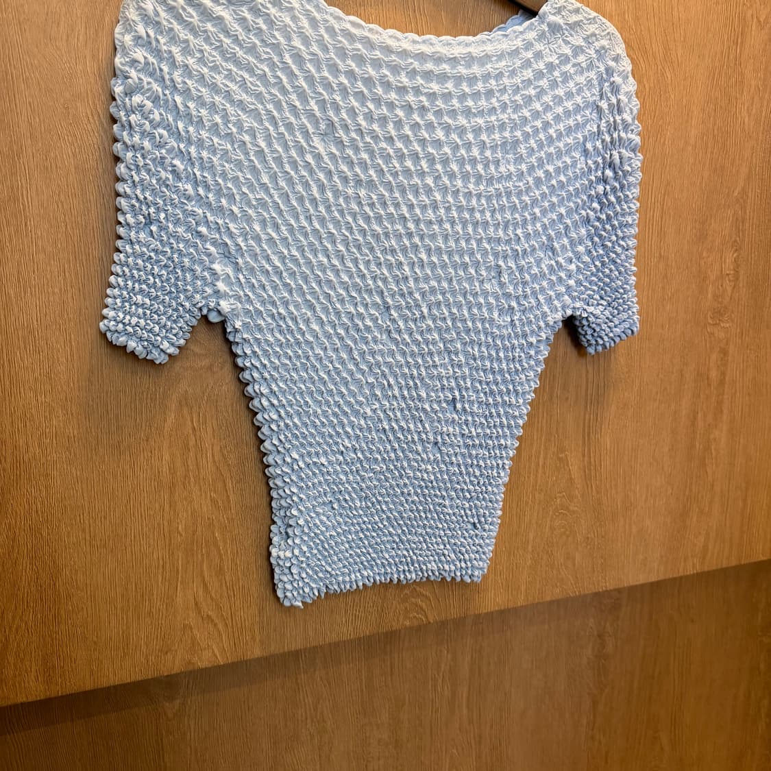 빈티지 보트넥 반팔 티셔츠 팝콘 셔링 디테일 슬림핏 라이트 블루 상품이미지4