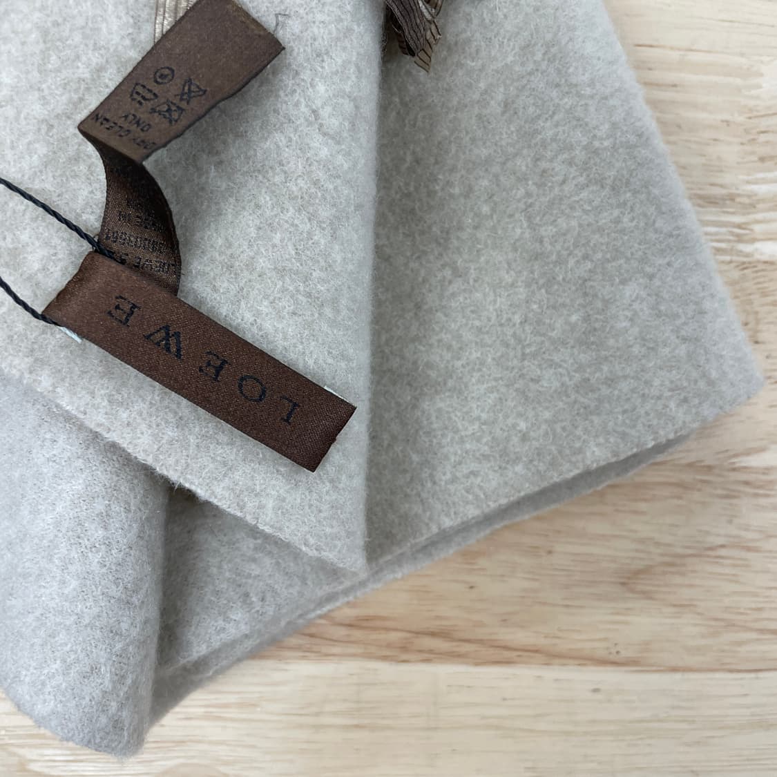 로에베 머플러 상품이미지4