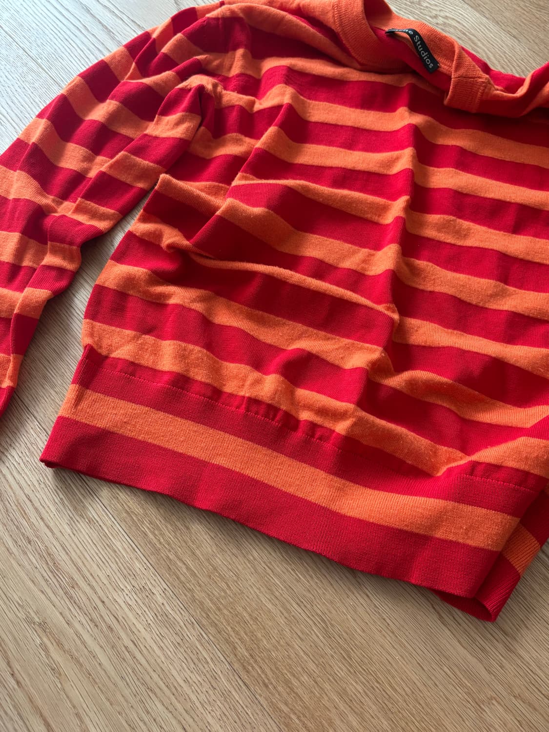 아크네 Acne 스트라이프 니트 XS 상품이미지4