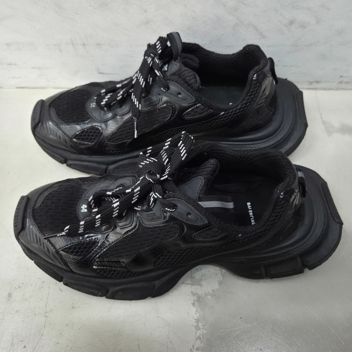 발렌시아가 3xl 올블랙 44사이즈 상품이미지3