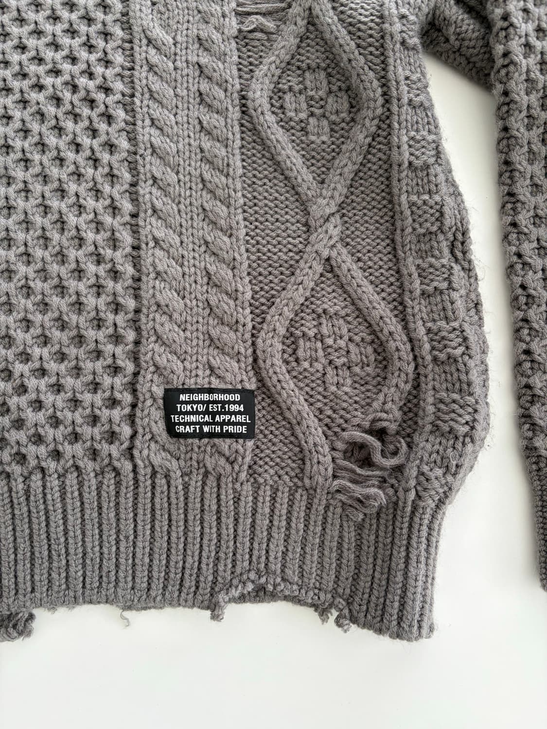 네이버후드 데미지드 스웨터 / m사이즈 상품이미지6