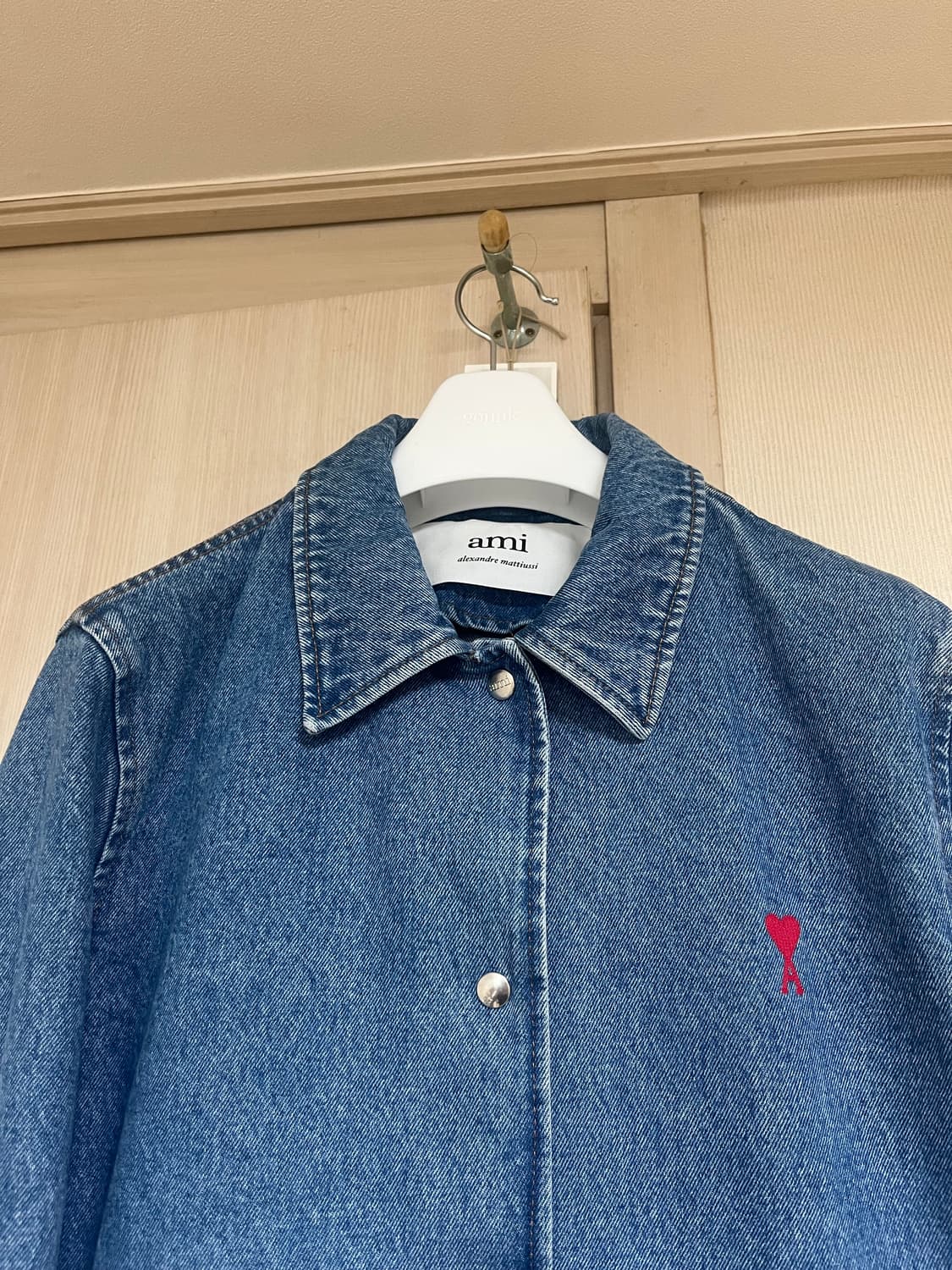 Ami 아미 빈티지 워싱 중청 데님자켓 공홈 한정제품 상품이미지2