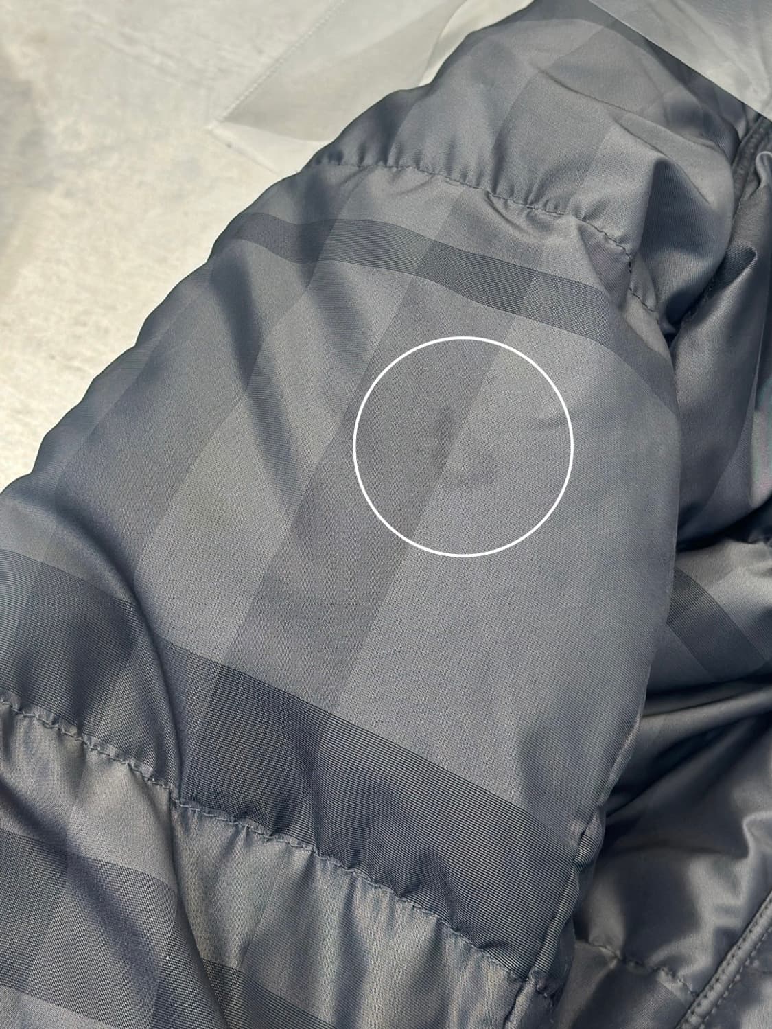 버버리 그레이 체크 롱 패딩  상품이미지10