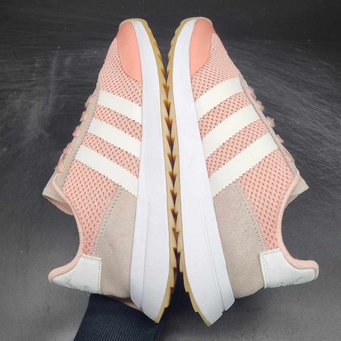 아디다스 플레시백 핑크런닝화 240 상품이미지5
