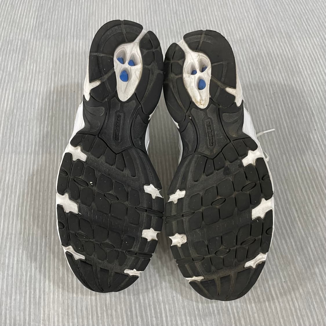912) 뉴발란스 530 화이트 실버 285mm 상품이미지7