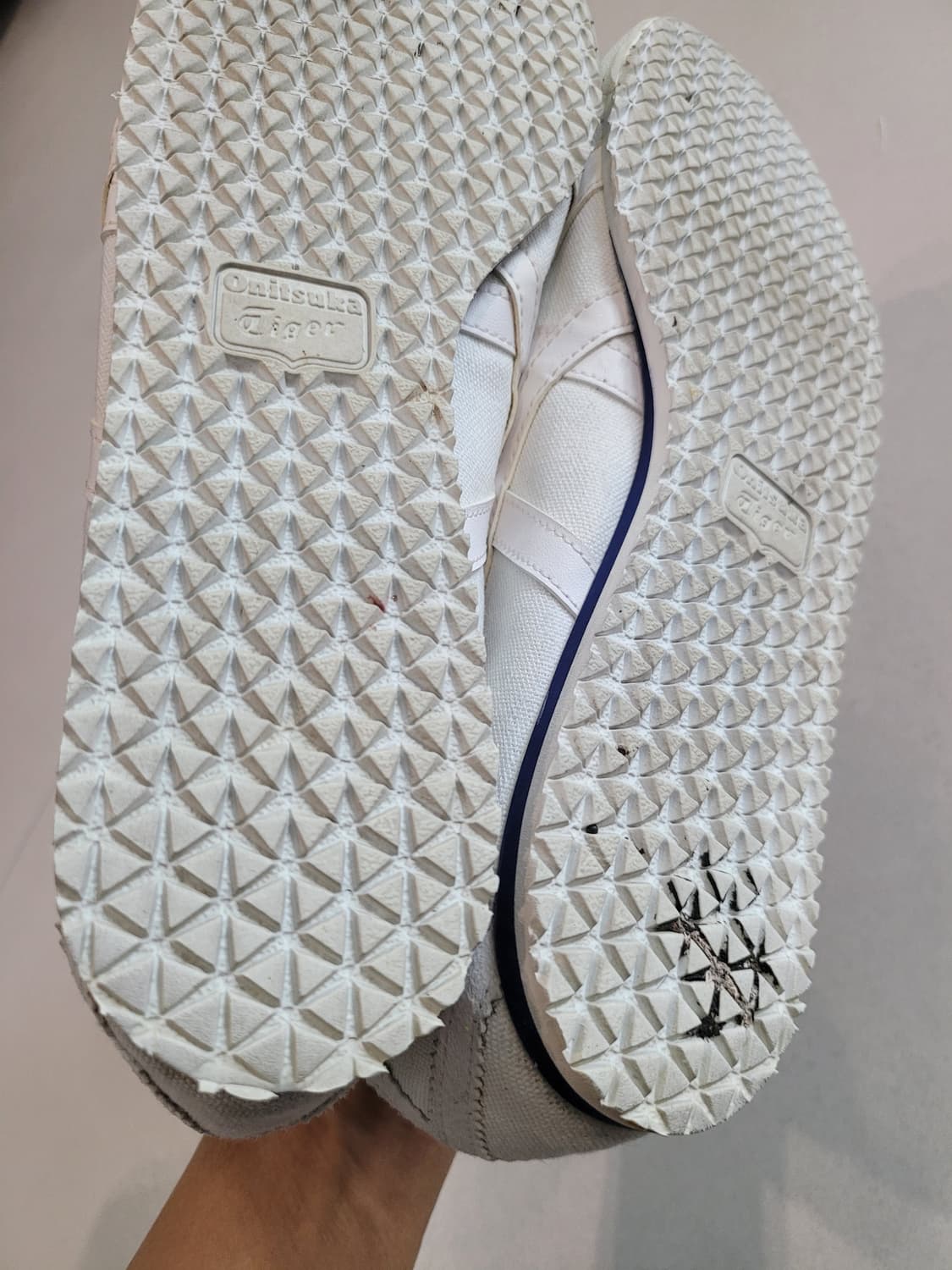 🌈 한정판의 아우라, 오니츠카타이거 멕시코 66 '멀티 아일렛' 슬립온 상품이미지5