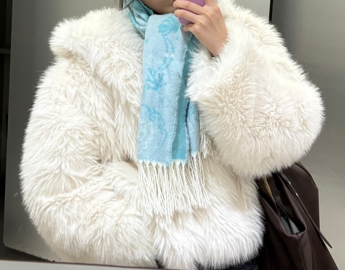 White fur jacket  상품이미지1