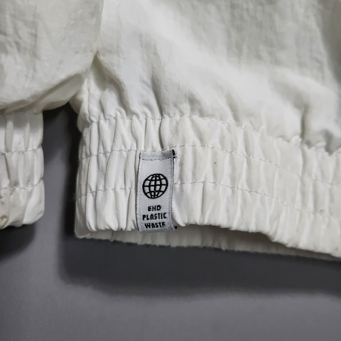 아디다스 빅로고 크롭 우븐 윈드브레이커 상품이미지5