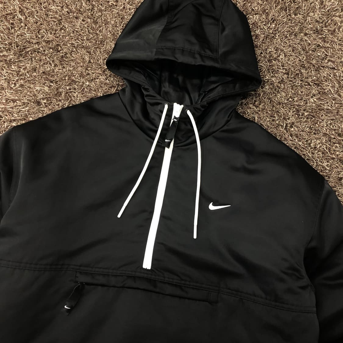 나이키 솔로 스우시 새틴 아노락 점퍼 자켓 상품이미지2