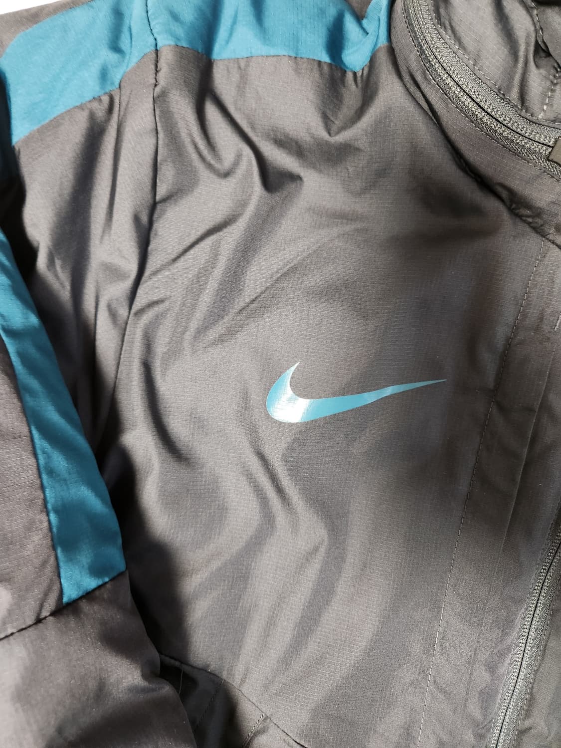 새상품급)나이키 709740-060 AS 미디엄 필드 롱패딩 축구 패딩  상품이미지5