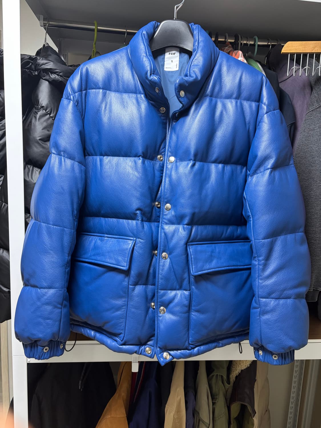 블라인드파일즈 레더패딩 1사이즈 팝니다 상품이미지1